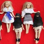 7 GIRLS ACCUSING THE WORLD - hasenoehrl-obsieger_marianne